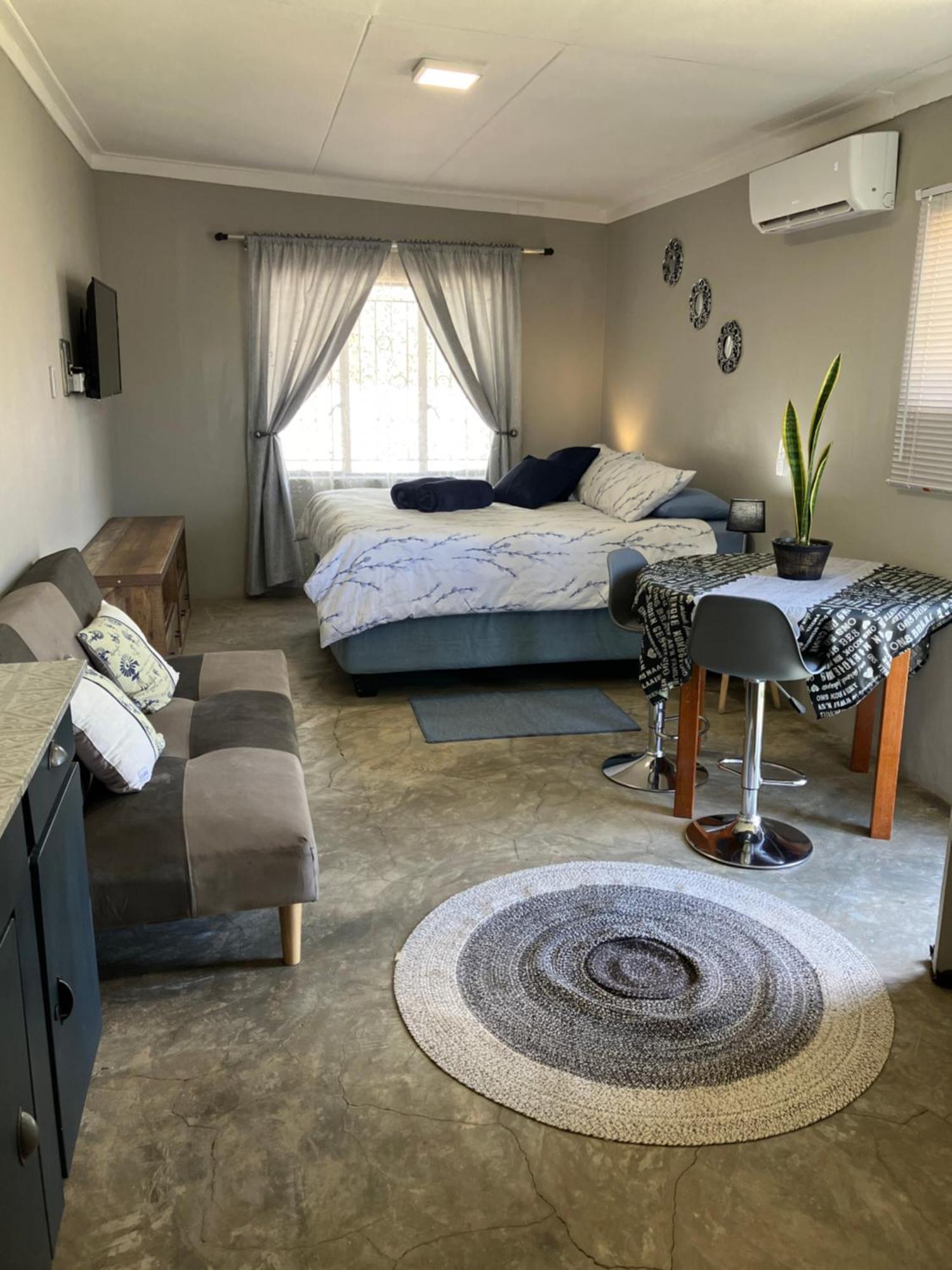Stellies Accommodation - Room 1 Keetmanshoop Kültér fotó